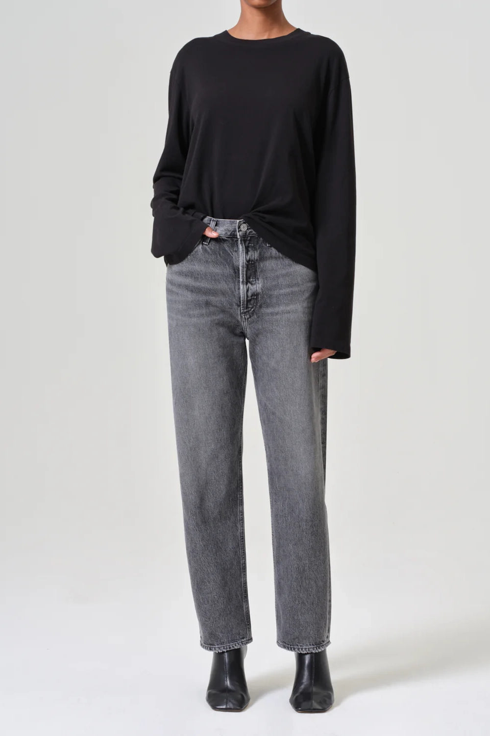 Essence Paradox Mid Rise Straight Jean