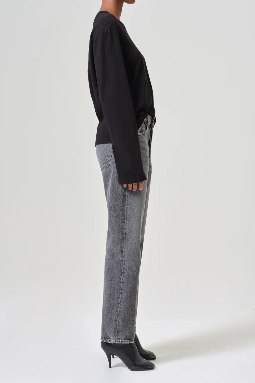 Essence Paradox Mid Rise Straight Jean