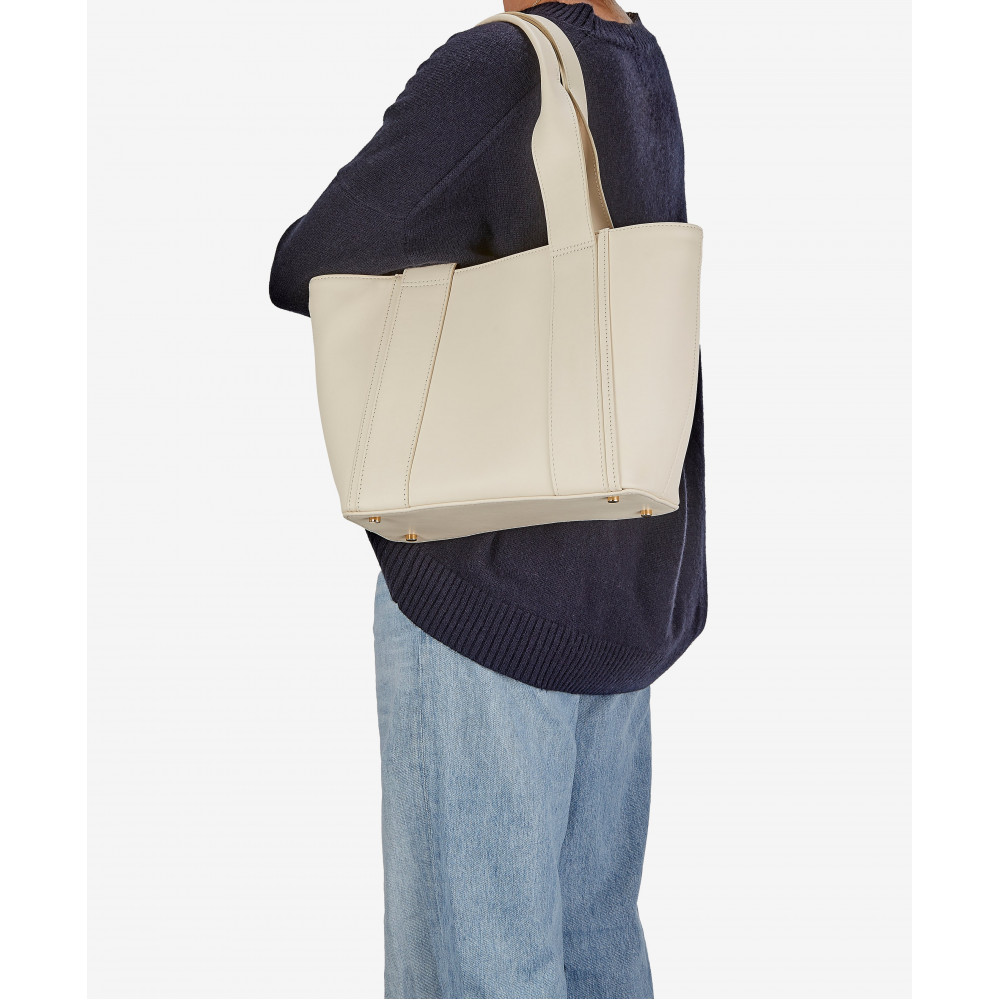 Esmeralda Tote
