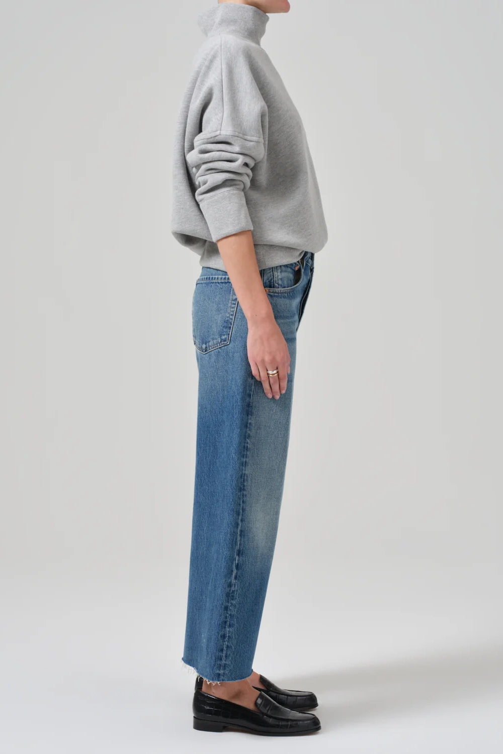 Drift Raw Hem Crop