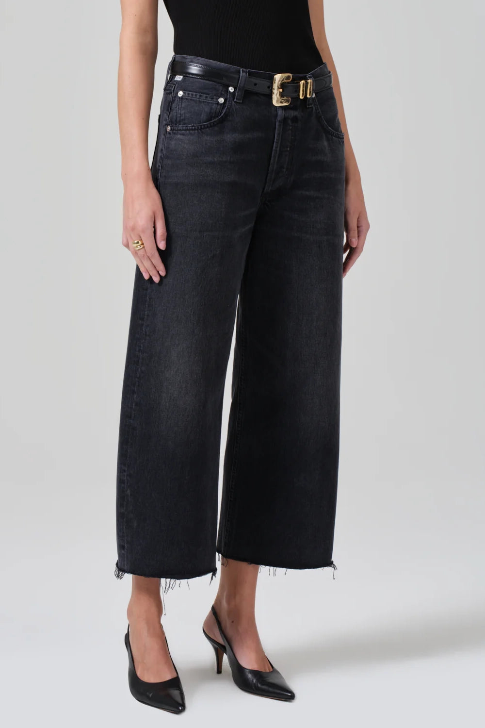 Flair Grâce Raw Hem Crop Jean