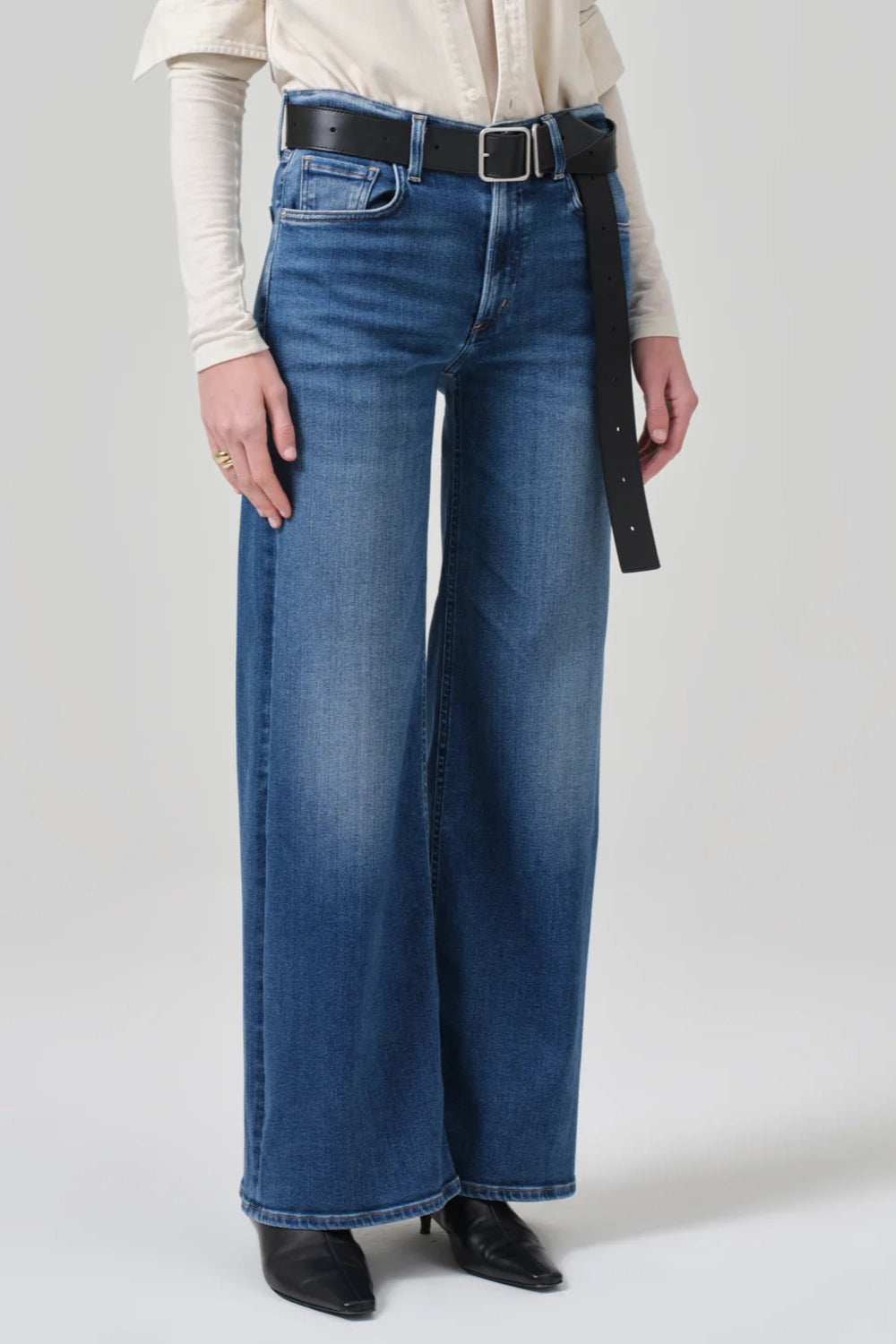 Aria Acqua Mid Rise Jean