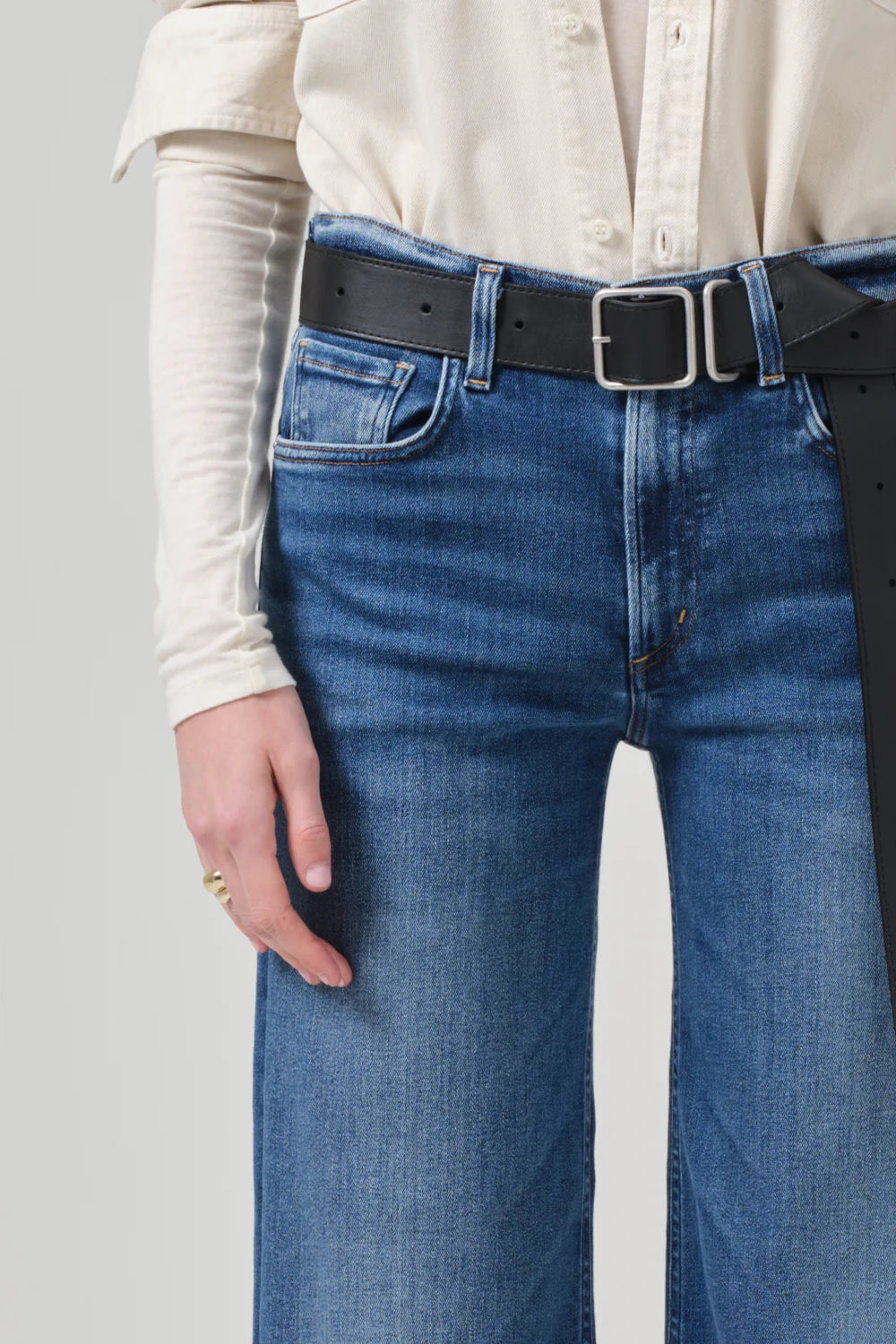 Aria Acqua Mid Rise Jean