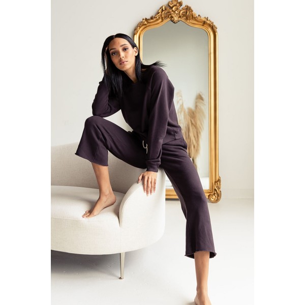 Vibe Leg Crop Sweatpant