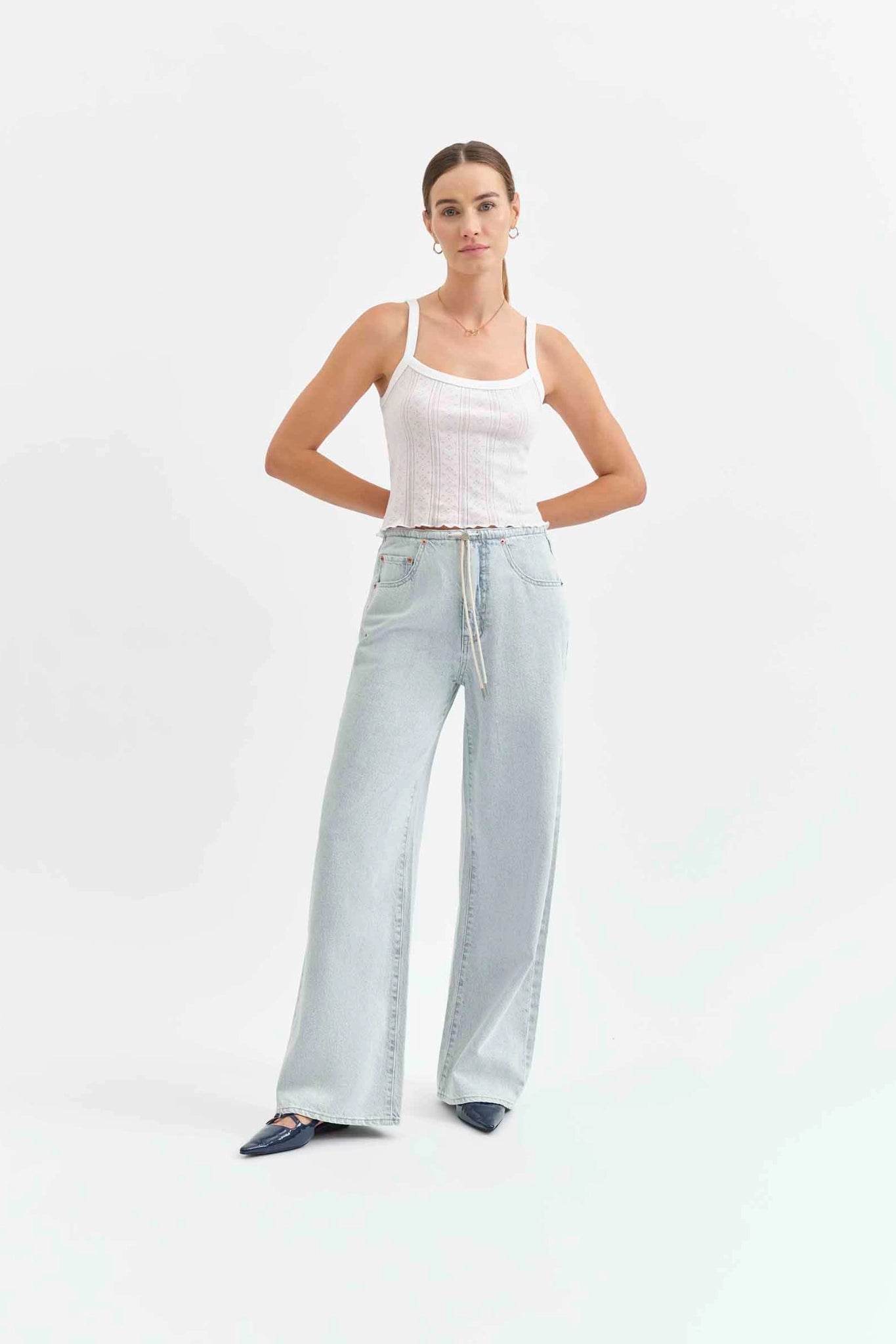 Vita Mid Rise Wide Leg Jean