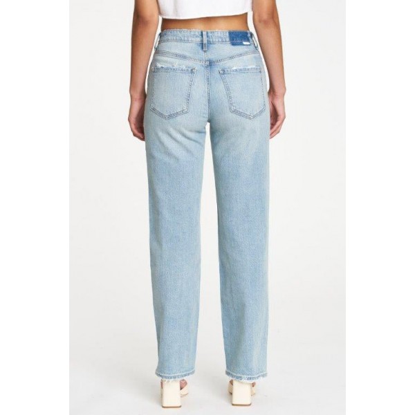 Nebula Aurora Over High Rise Straight