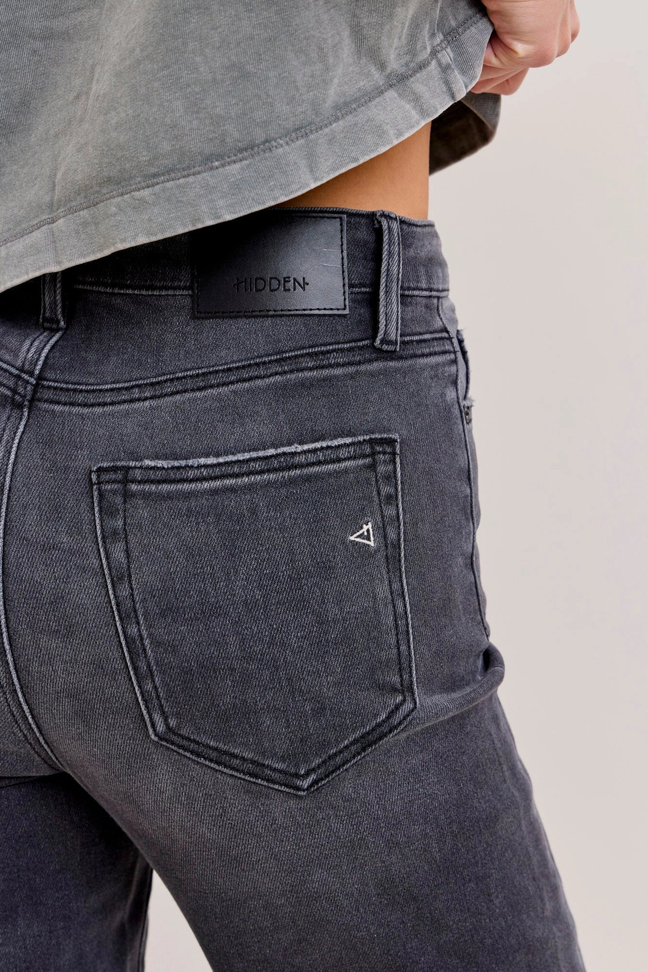 Fuego Cielo Straight Jean