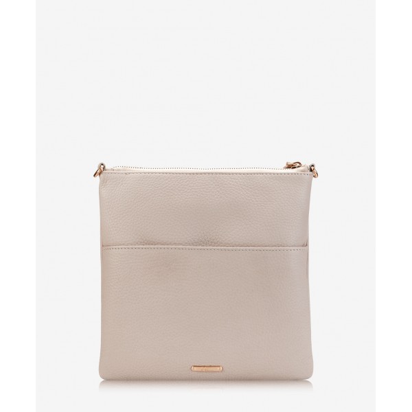 Brisa Messenger Bag