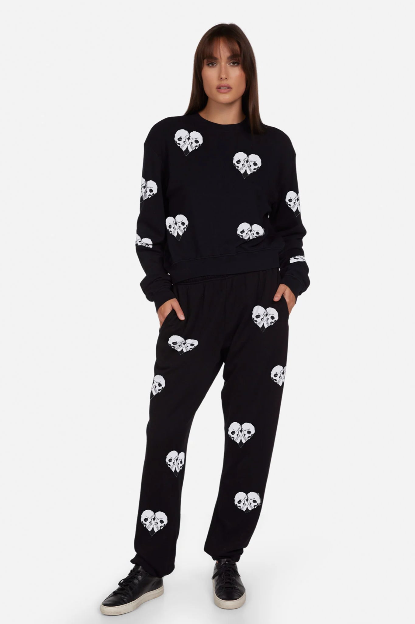 Essence Skull Heart Sweat Shirt