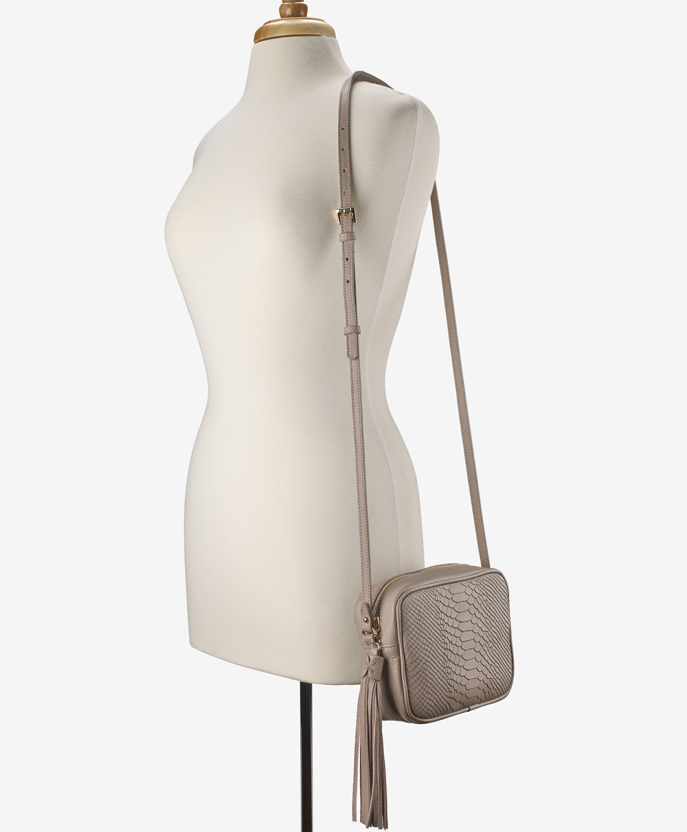 Ivy Mode Crossbody