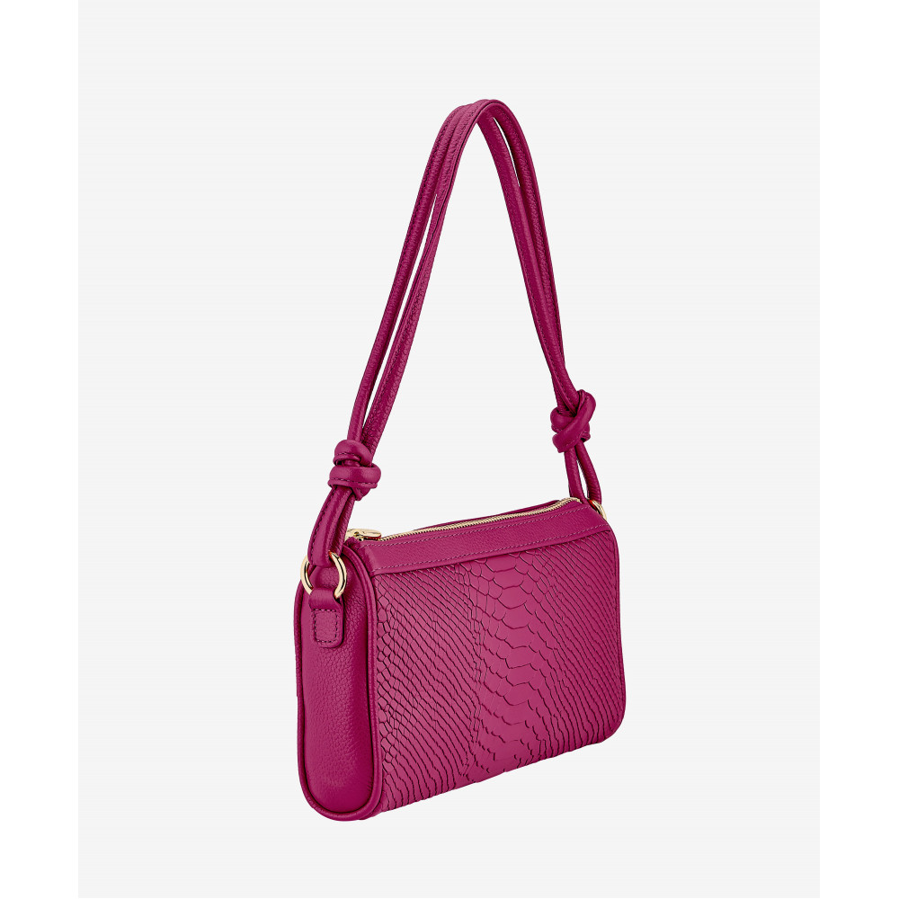 Majestad Brise Shoulder Bag