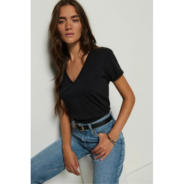 Elite Mood Slim V Neck Tee