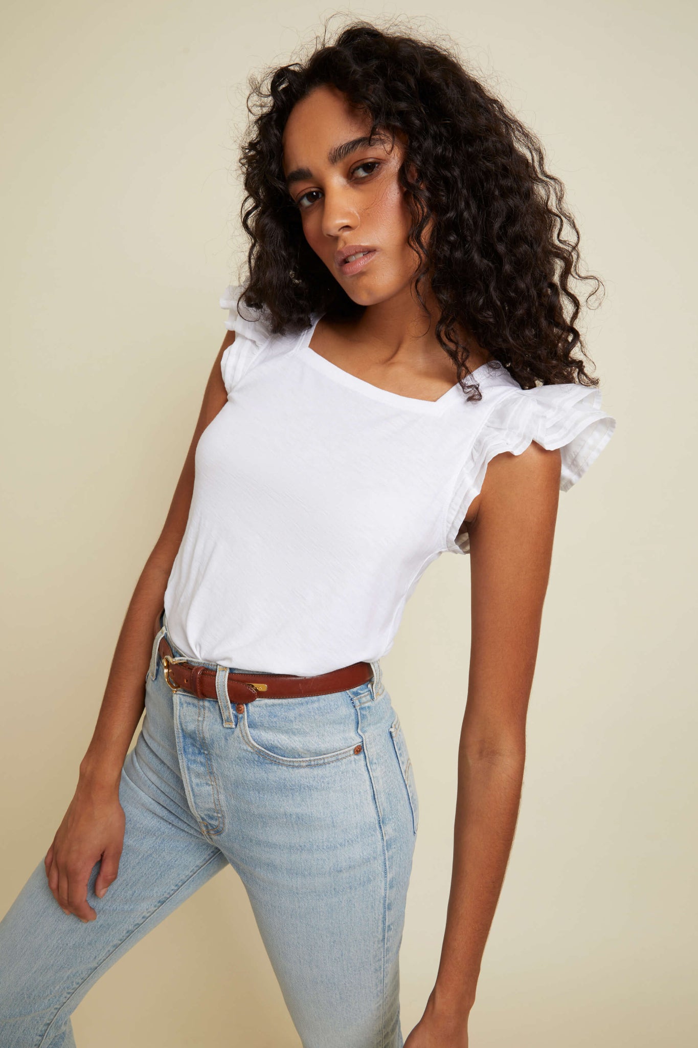Élite Square Neck Ruffle Top