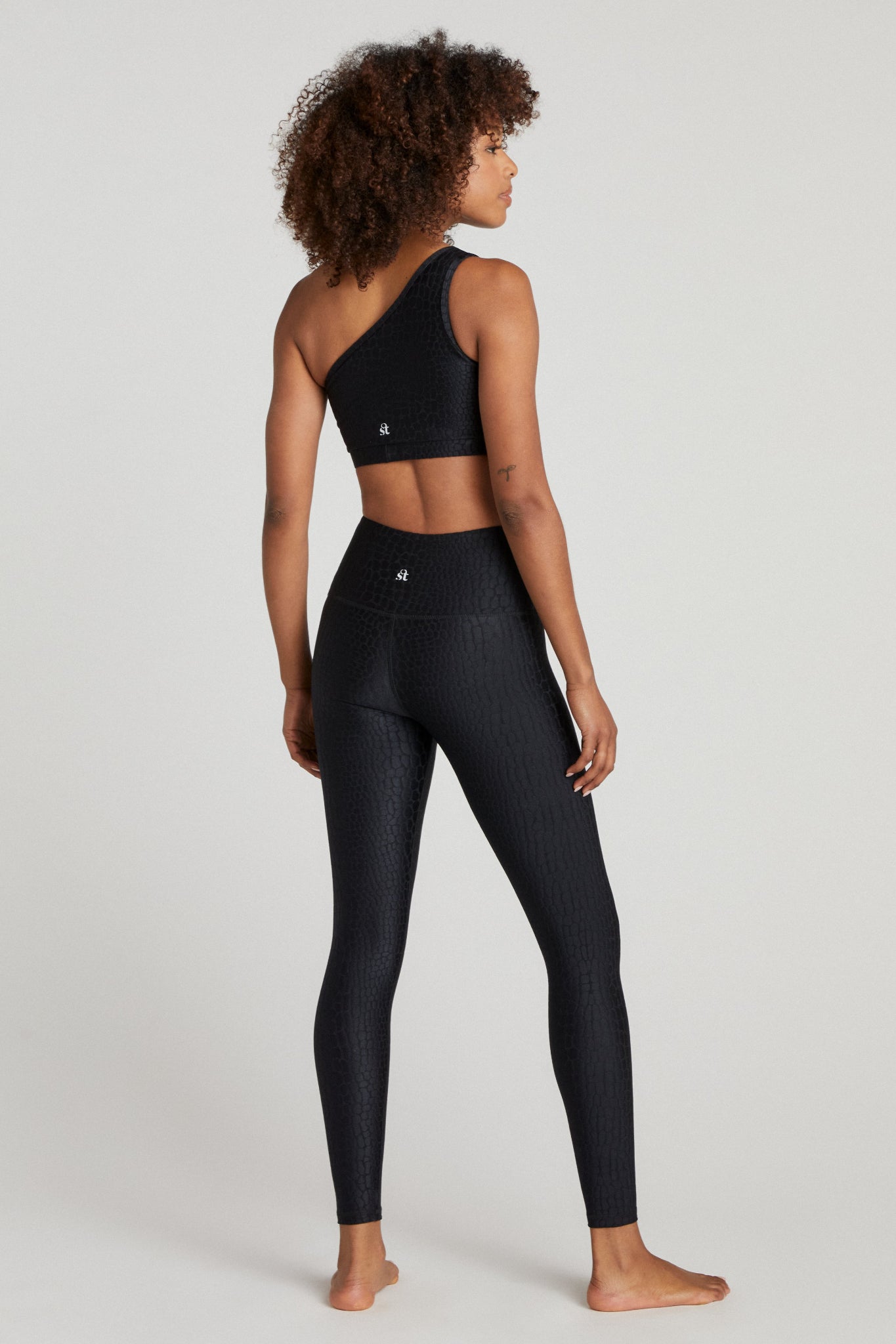 Tone Ankle Legging