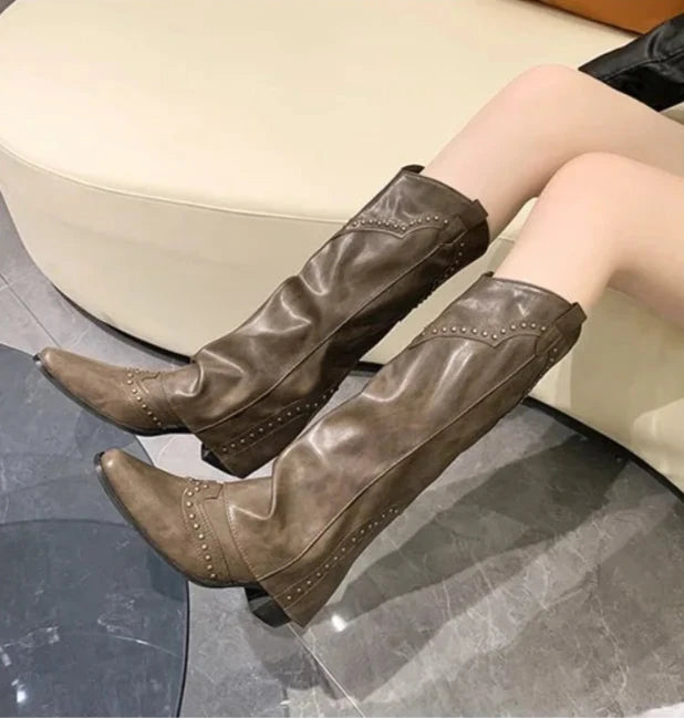Crisp Boots