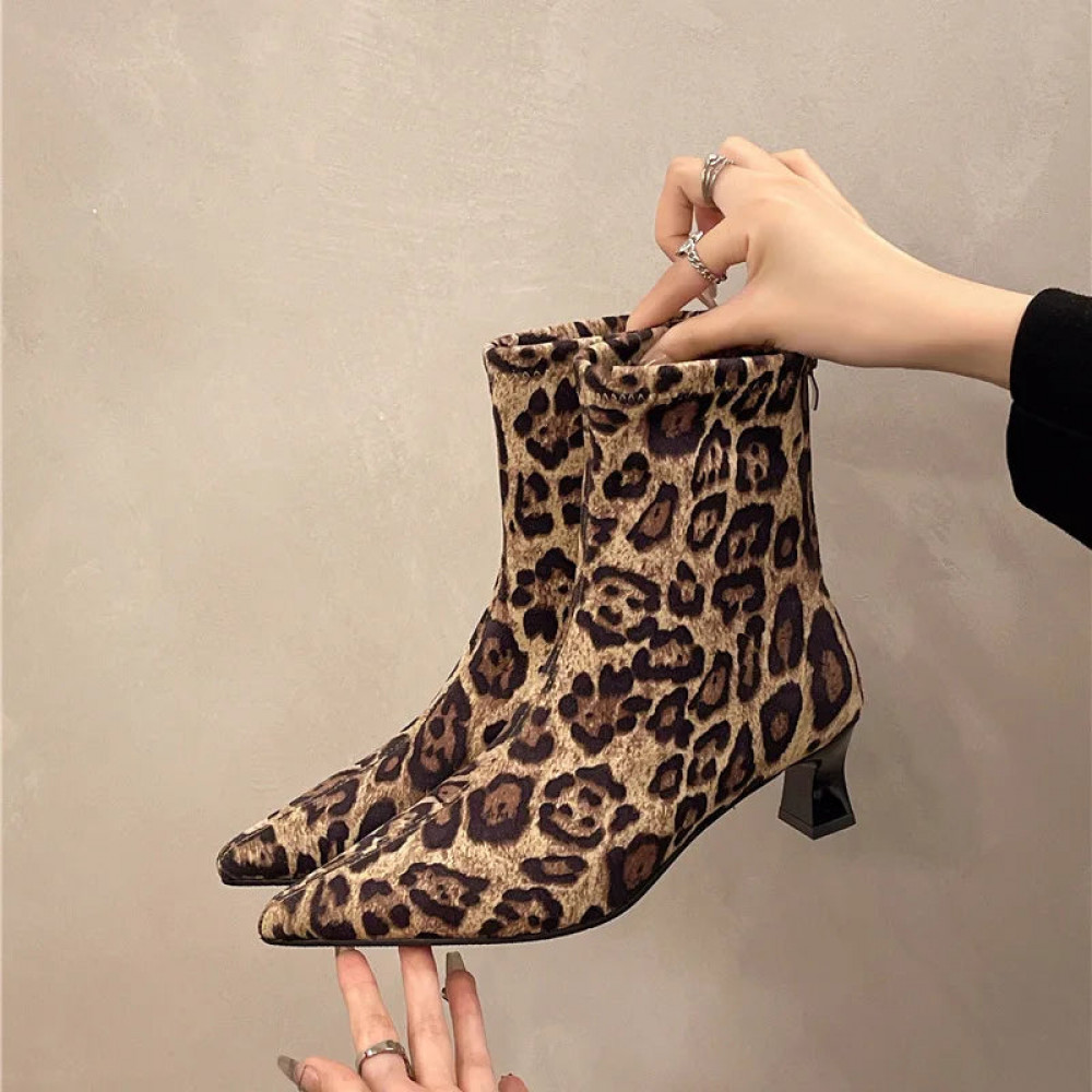 Glisten Boots