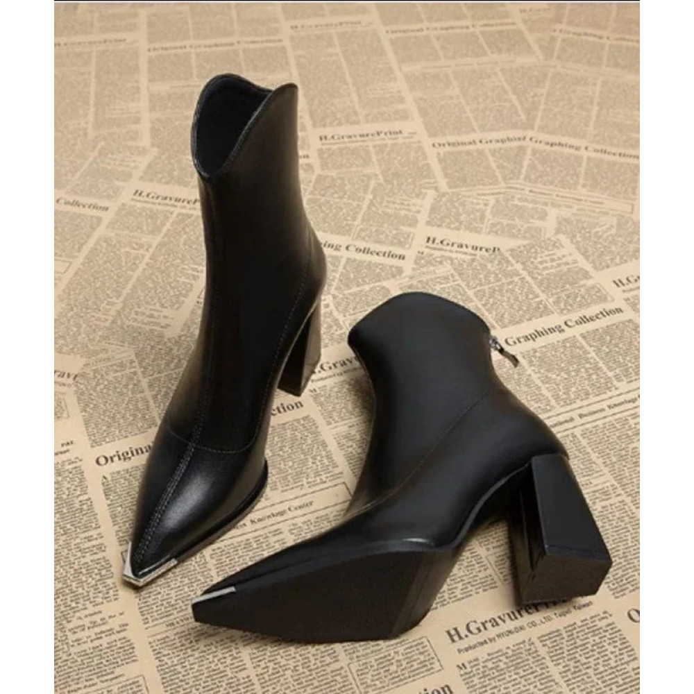 Conquista Shoes