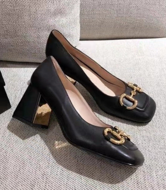 Nebula Aurora Vintage Pumps