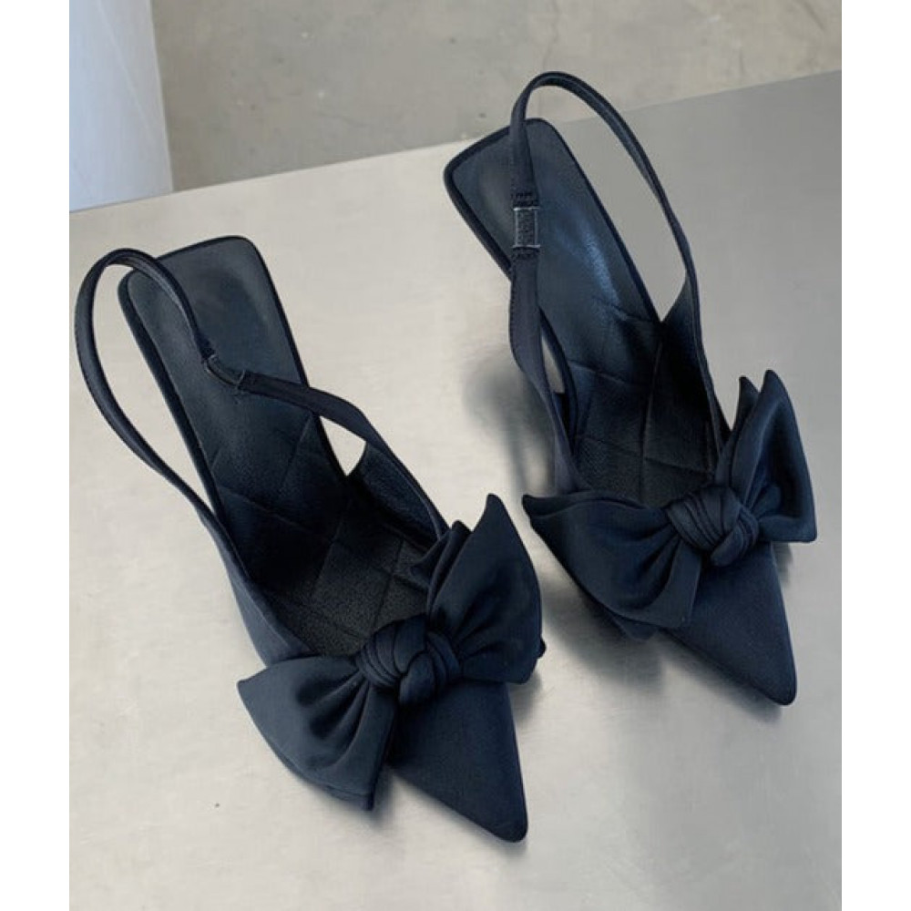 Urban Bow-Knot Pumps